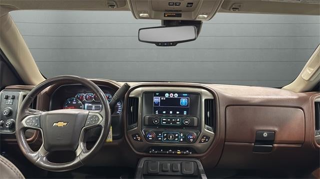 2014 Chevrolet Silverado 1500 Crew Cab Short Box 4-Wheel Drive High Country