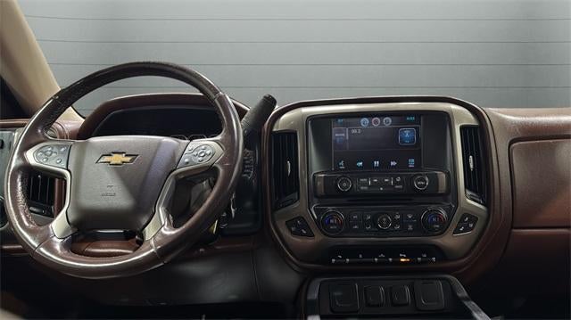 2014 Chevrolet Silverado 1500 Crew Cab Short Box 4-Wheel Drive High Country