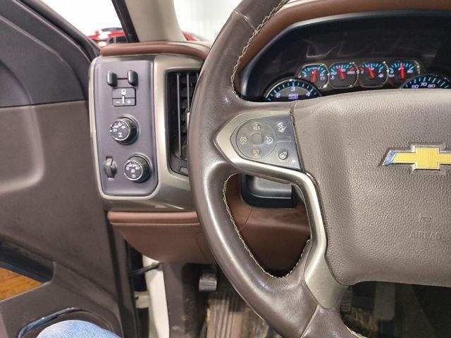 2014 Chevrolet Silverado 1500 Crew Cab Standard Box 4-Wheel Drive High Country