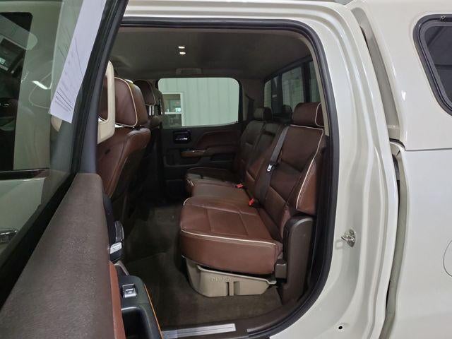 2014 Chevrolet Silverado 1500 Crew Cab Standard Box 4-Wheel Drive High Country