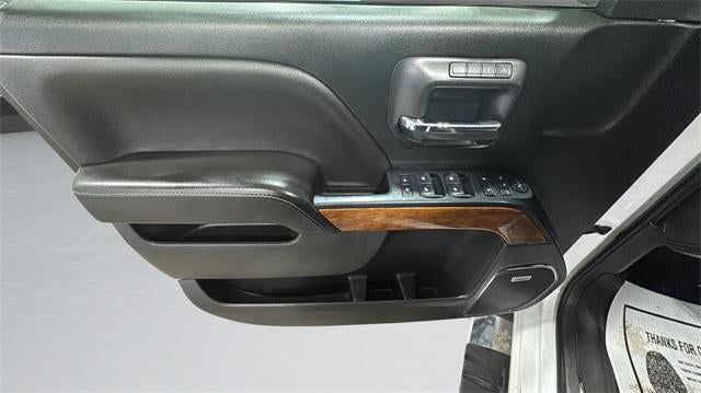 2018 Chevrolet Silverado 1500 Crew Cab Short Box 4-Wheel Drive High Country