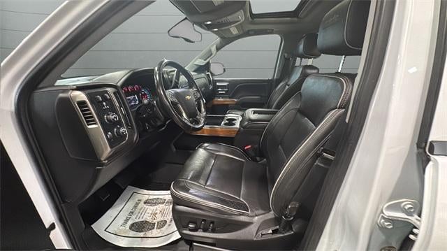 2018 Chevrolet Silverado 1500 Crew Cab Short Box 4-Wheel Drive High Country