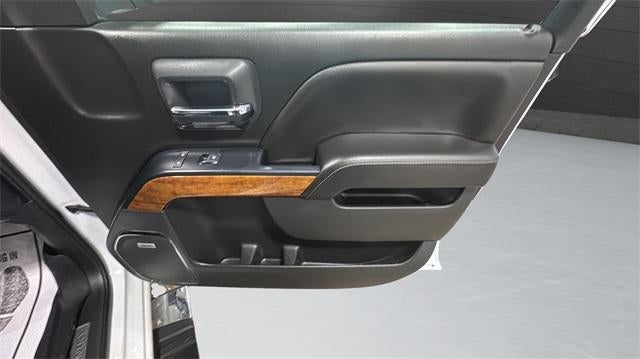 2018 Chevrolet Silverado 1500 Crew Cab Short Box 4-Wheel Drive High Country