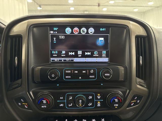 2017 Chevrolet Silverado 1500 Crew Cab Short Box 4-Wheel Drive High Country