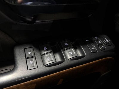 2017 Chevrolet Silverado 1500 Crew Cab Short Box 4-Wheel Drive High Country