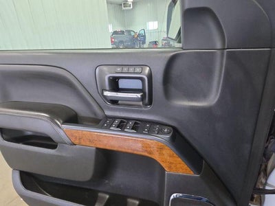 2017 Chevrolet Silverado 1500 Crew Cab Short Box 4-Wheel Drive High Country