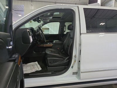 2017 Chevrolet Silverado 1500 Crew Cab Short Box 4-Wheel Drive High Country