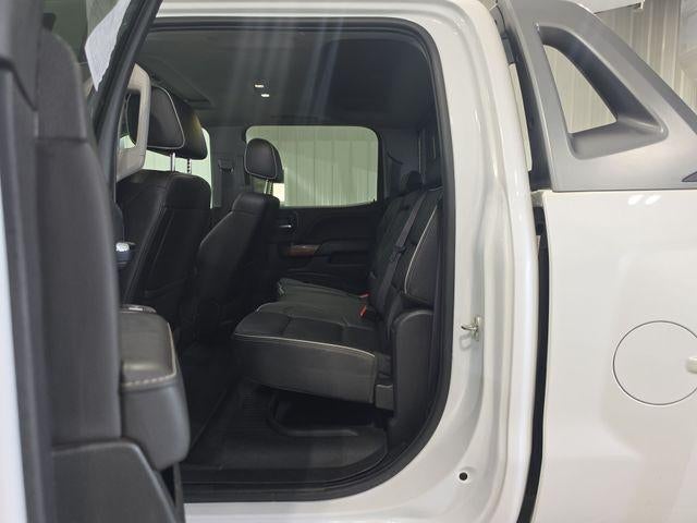 2017 Chevrolet Silverado 1500 Crew Cab Short Box 4-Wheel Drive High Country