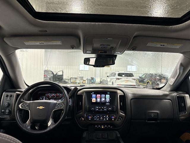 2017 Chevrolet Silverado 1500 Crew Cab Short Box 4-Wheel Drive High Country