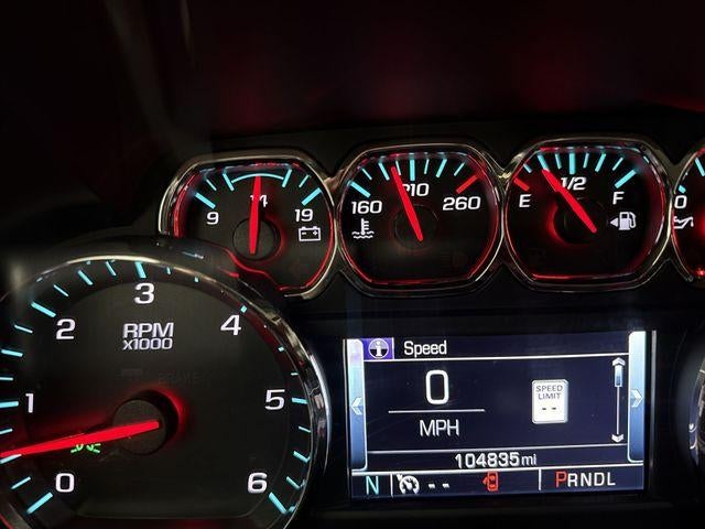 2017 Chevrolet Silverado 1500 Crew Cab Short Box 4-Wheel Drive High Country