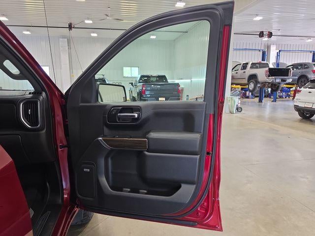 2019 Chevrolet Silverado 1500 Crew Cab Short Box 4-Wheel Drive RST