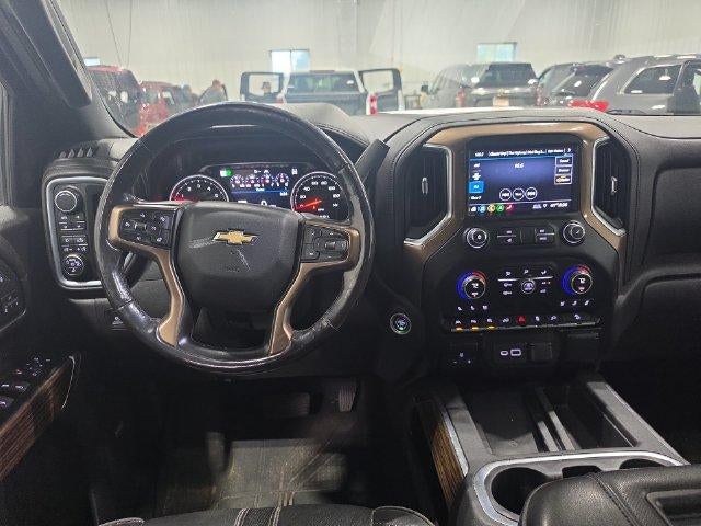 2019 Chevrolet Silverado 1500 Crew Cab Short Box 4-Wheel Drive High Country