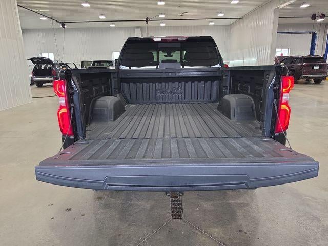 2021 Chevrolet Silverado 1500 Crew Cab Standard Box 4-Wheel Drive High Country