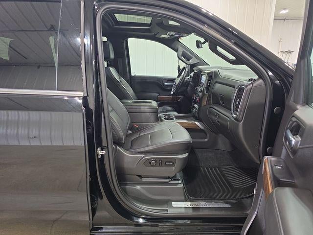 2021 Chevrolet Silverado 1500 Crew Cab Standard Box 4-Wheel Drive High Country