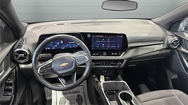 2025 Chevrolet Equinox AWD LT