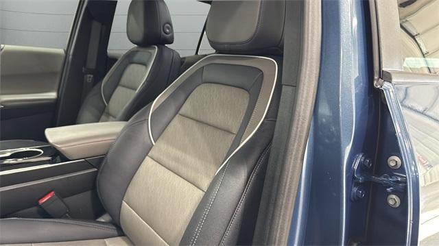 2025 Chevrolet Equinox Base