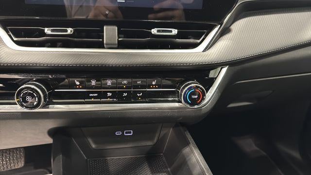 2025 Chevrolet Equinox Base