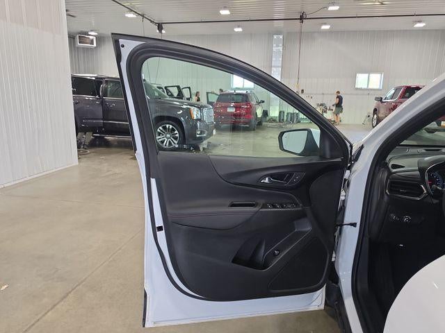 2022 Chevrolet Equinox AWD 4dr RS