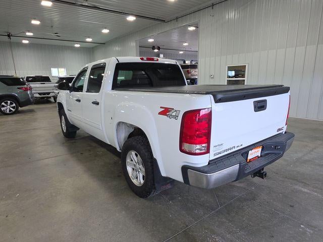 2013 GMC Sierra 1500 Crew Cab Short Box 4-Wheel Drive SLE