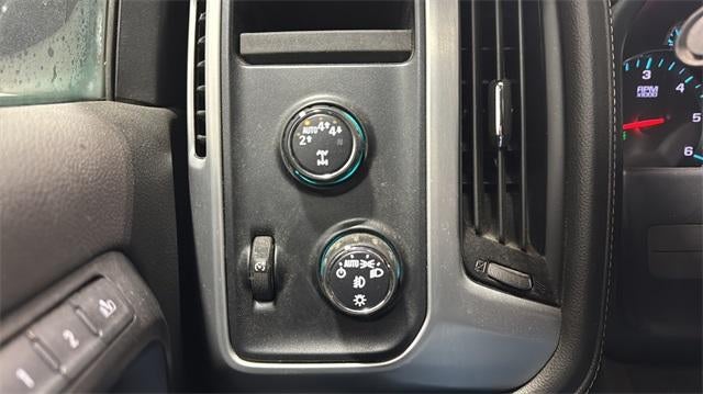 2018 GMC Sierra 1500 Crew Cab Short Box 4-Wheel Drive SLT