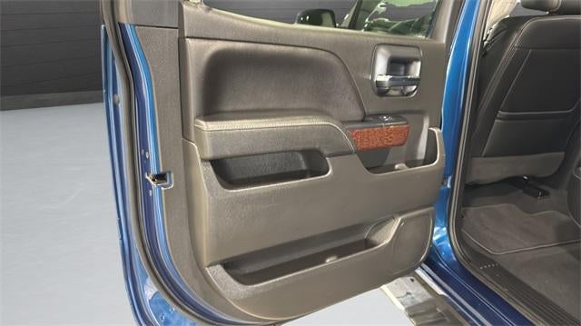 2018 GMC Sierra 1500 Crew Cab Short Box 4-Wheel Drive SLT