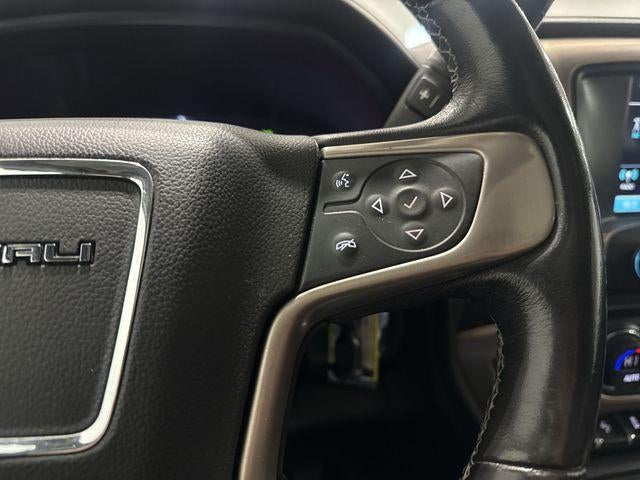 2018 GMC Sierra 1500 Crew Cab Short Box 4-Wheel Drive Denali