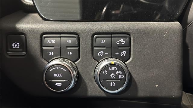 2022 GMC Sierra 1500 Crew Cab Short Box 4-Wheel Drive SLT