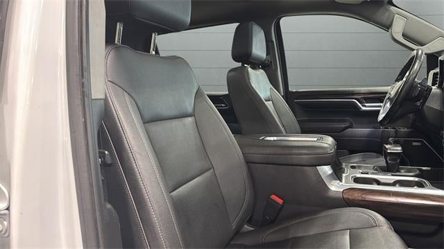 2022 GMC Sierra 1500 Crew Cab Short Box 4-Wheel Drive SLT