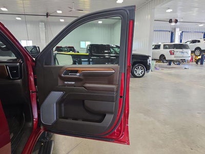 2023 GMC Sierra 1500 Crew Cab Short Box 4-Wheel Drive Denali