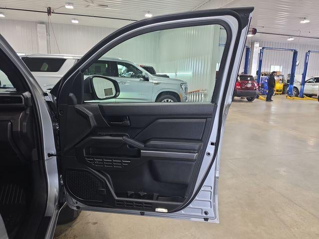 2024 Toyota Tacoma 4WD 4WD SR5 Double Cab 5' Bed AT (GS)