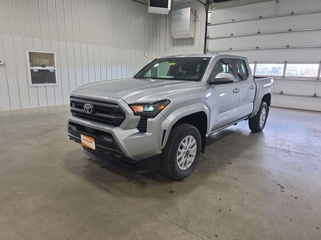 2024 Toyota Tacoma 4WD 4WD SR5 Double Cab 5' Bed AT (GS)