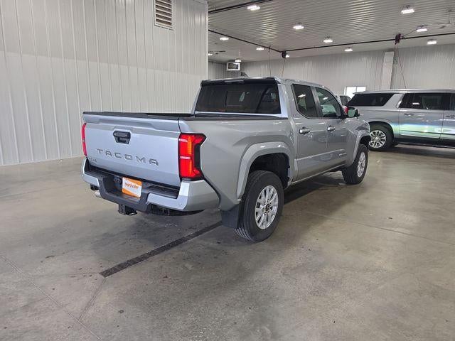 2024 Toyota Tacoma 4WD 4WD SR5 Double Cab 5' Bed AT (GS)