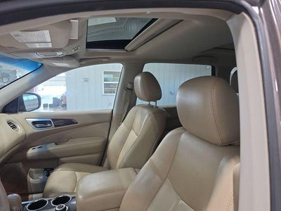2015 Nissan Pathfinder 4WD 4dr SL