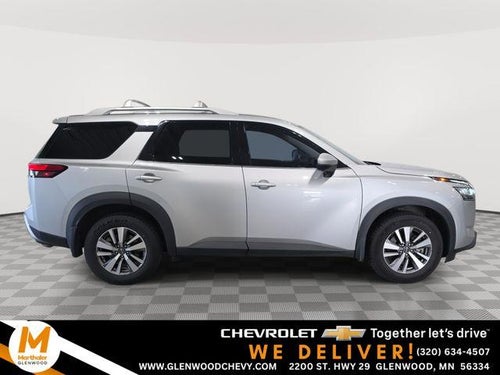 2022 Nissan Pathfinder SL 4WD
