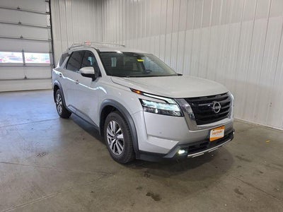 2022 Nissan Pathfinder SL 4WD
