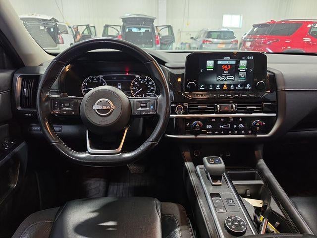 2022 Nissan Pathfinder SL 4WD