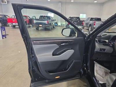 2020 Toyota Highlander Platinum AWD (Natl)