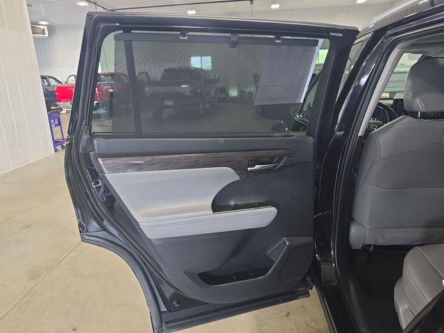 2020 Toyota Highlander Platinum AWD (Natl)