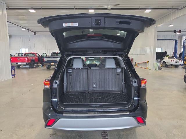 2020 Toyota Highlander Platinum AWD (Natl)
