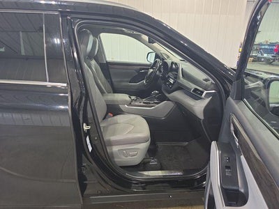 2020 Toyota Highlander Platinum AWD (Natl)