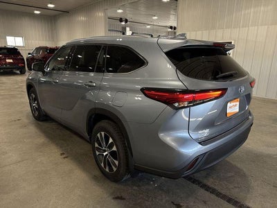 2020 Toyota Highlander Hybrid XLE AWD (Natl)