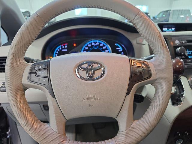 2014 Toyota Sienna 5dr 8-Pass Van V6 XLE FWD (Natl)