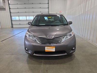 2014 Toyota Sienna 5dr 8-Pass Van V6 XLE FWD (Natl)