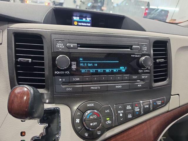 2014 Toyota Sienna 5dr 8-Pass Van V6 XLE FWD (Natl)