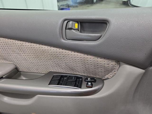 2007 Toyota Sienna 5dr 7-Passenger Van LE FWD (Natl)