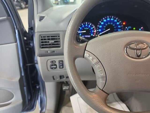 2007 Toyota Sienna 5dr 7-Passenger Van CE FWD (Natl)