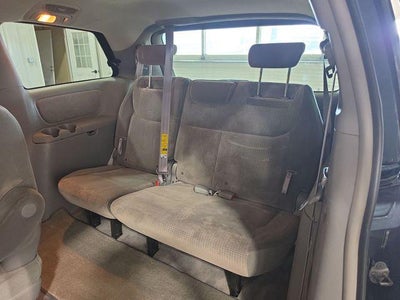 2007 Toyota Sienna 5dr 7-Passenger Van CE FWD (Natl)