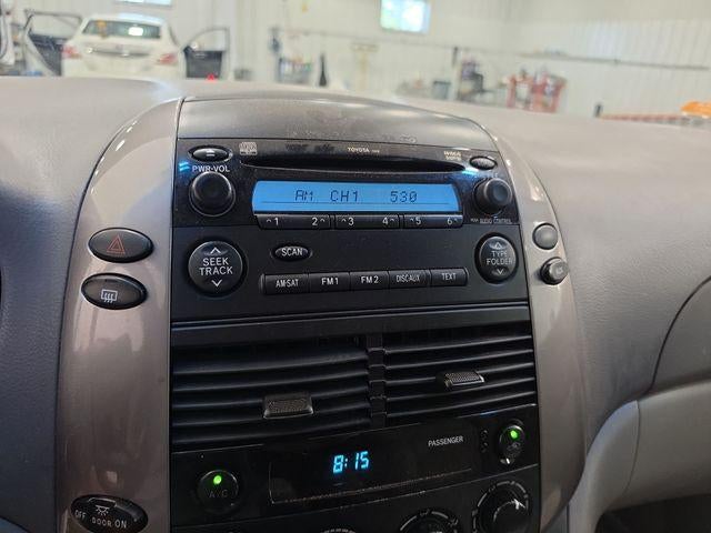 2007 Toyota Sienna 5dr 7-Passenger Van LE FWD (Natl)