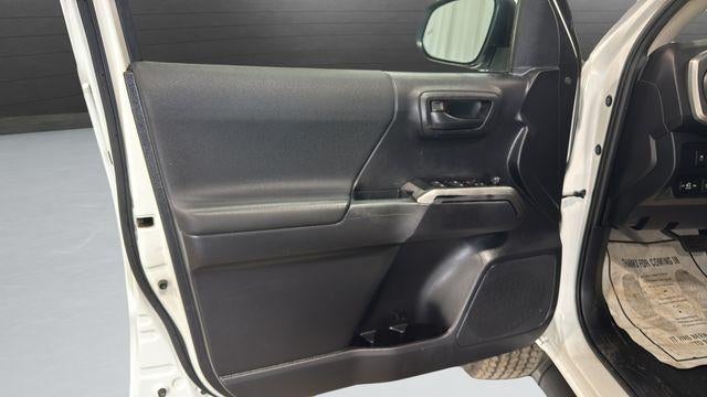 2021 Toyota Tacoma 4WD 4WD SR Double Cab 5' Bed V6 AT (GS)