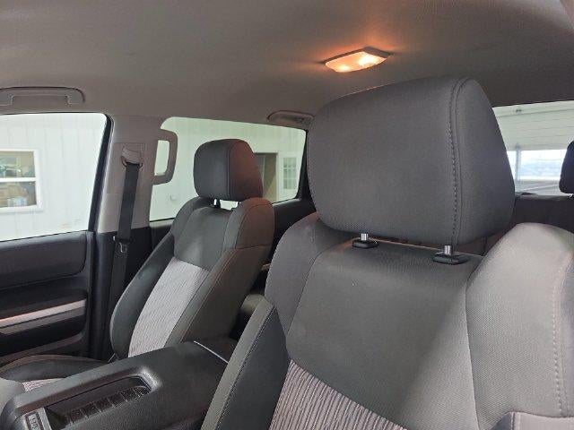 2015 Toyota Tundra 4WD Truck 4WD CrewMax Short Bed 5.7L FFV SR5 (SE)